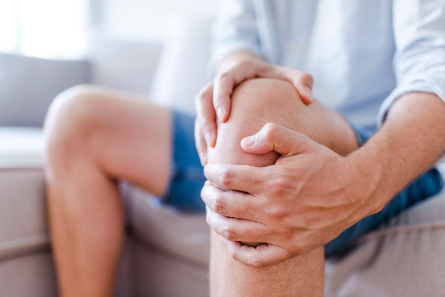Diz Kireçlenmesi Nedir? Belirtileri ve Tedavi Seçenekleri