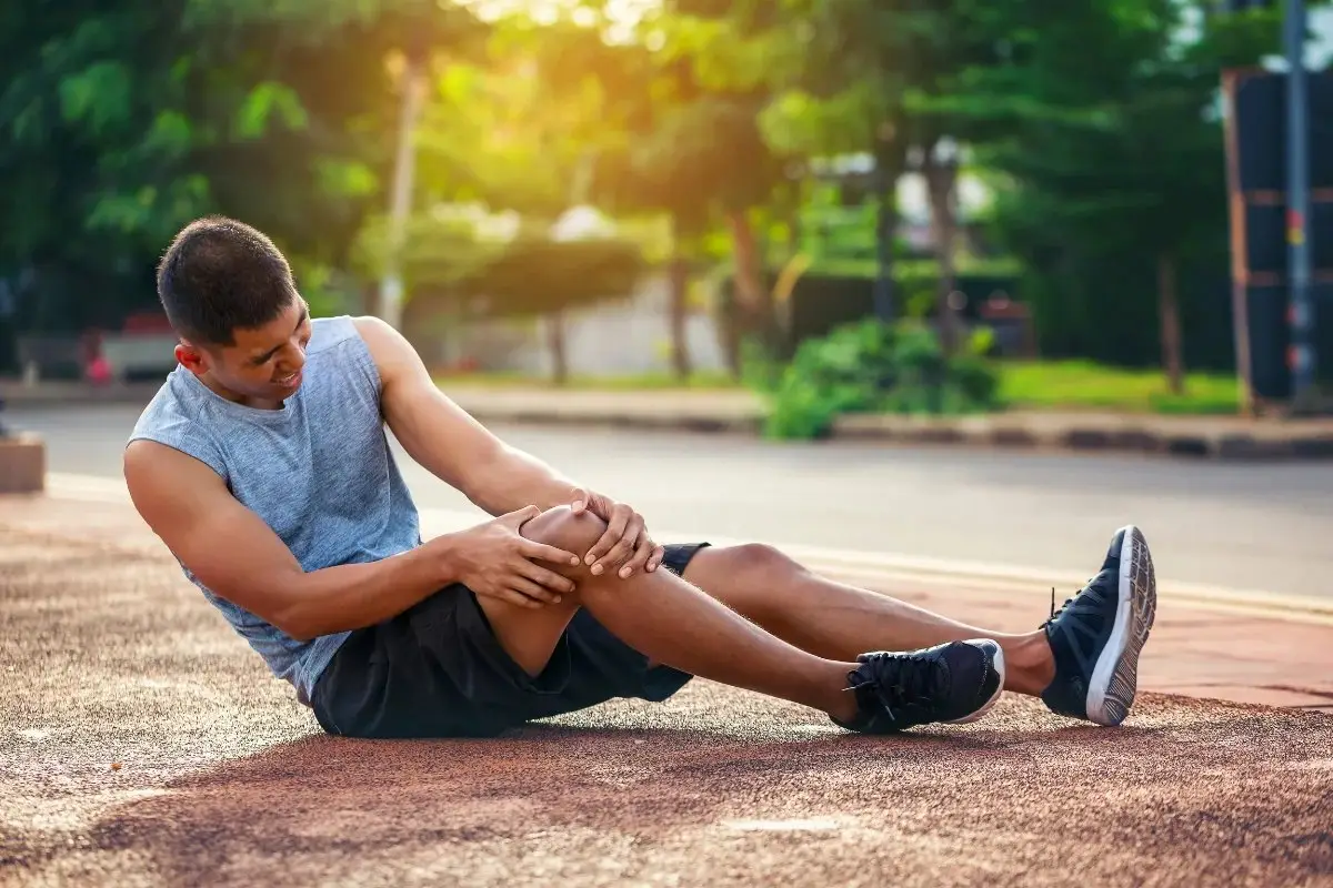 Spor ve Diz Yaralanmaları: Hangi Hareketlerden Kaçınmalısınız?