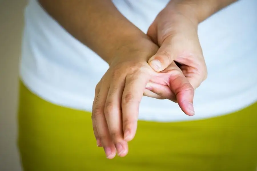 Erken Dönem Eklem Kireçlenmesi (Osteoartrit) Nedir? Belirtileri ve Tedavi Seçenekleri